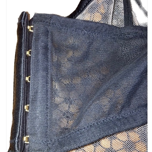 NWT VS mesh see through bra. - Picture 3 of 5